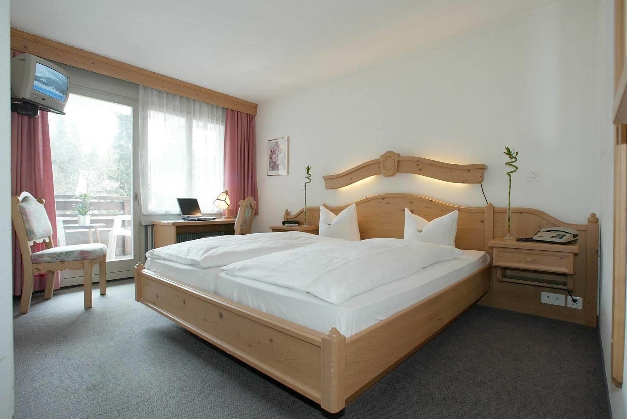 T3 Hotel Surpunt Флімс Екстер'єр фото
